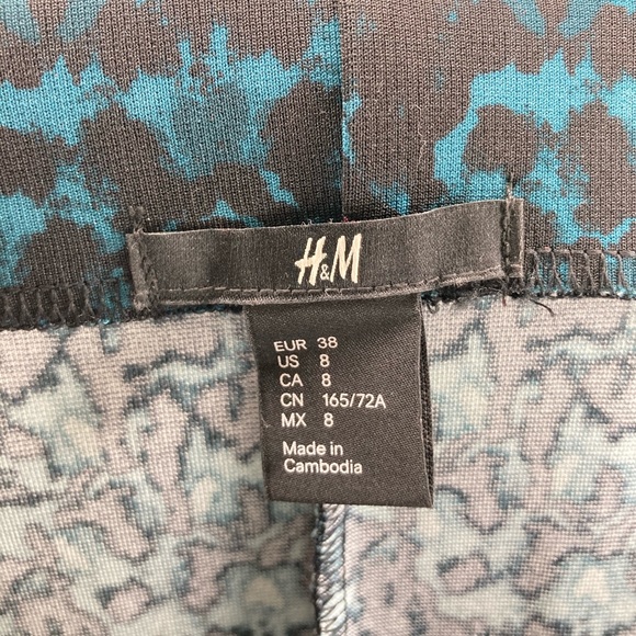 H&M casual mini skirt - Picture 8 of 8